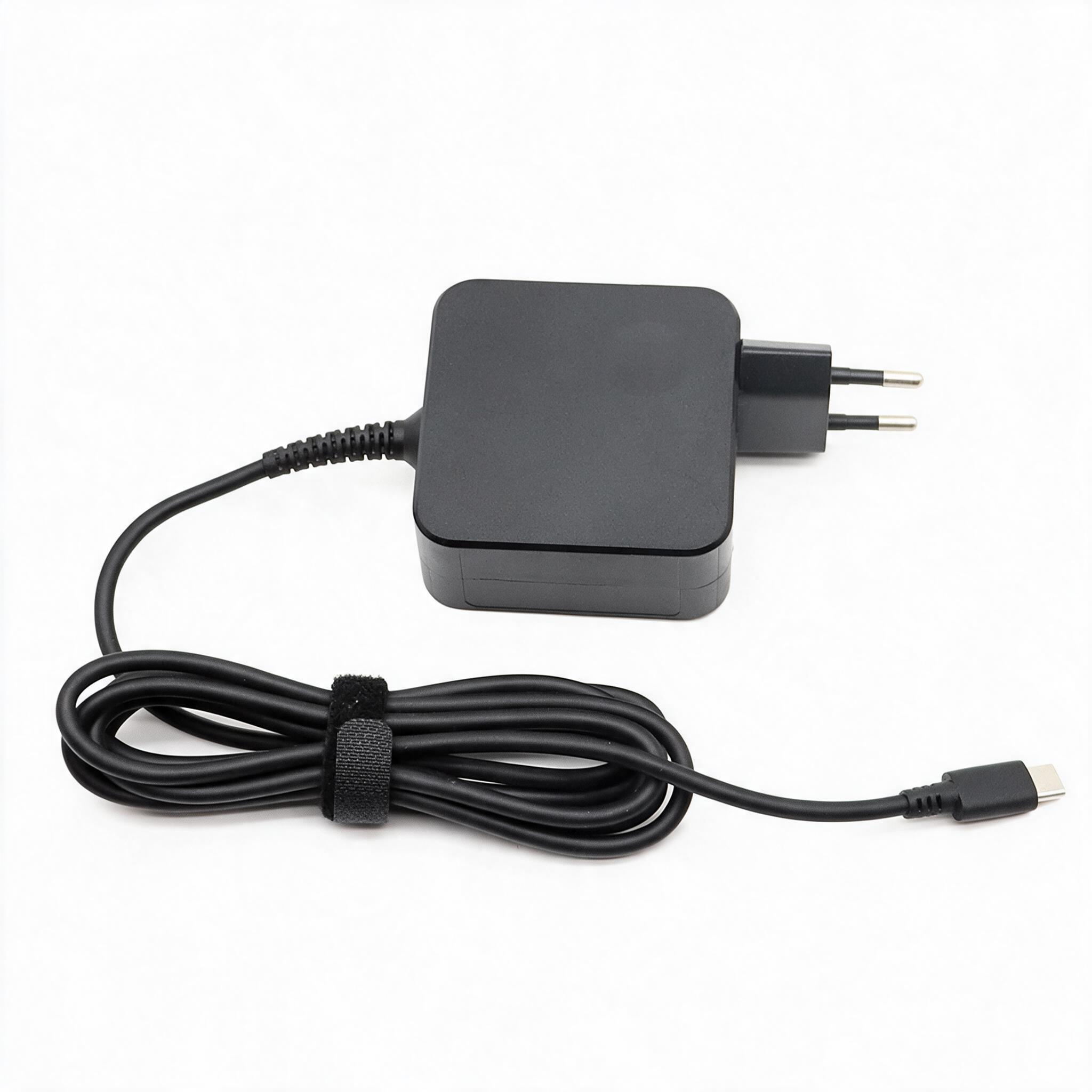 HP Travel AC Adapter - Power Adapter - 65 Watt - Black
